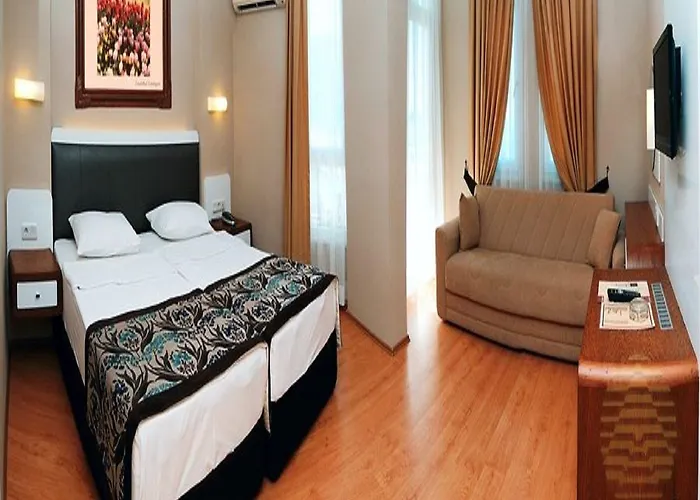 Hotel Azak