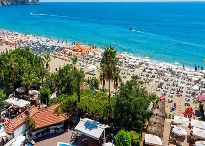 Azak Hotel