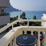 Azak Hotel 3*