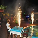 Azak Hotel
