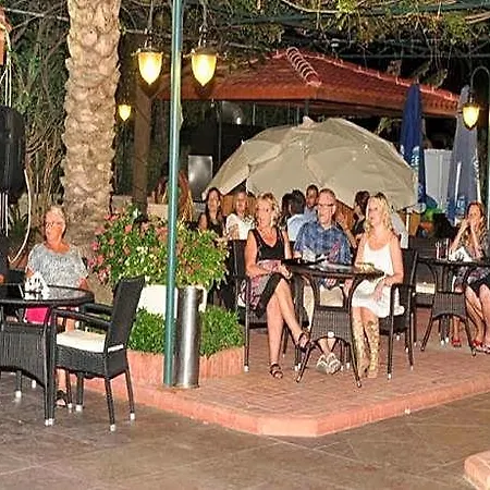 Hotel Azak