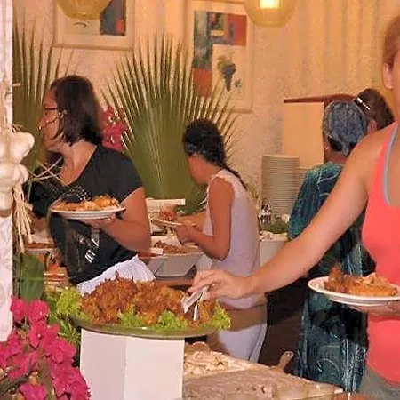Hotel Azak 3*